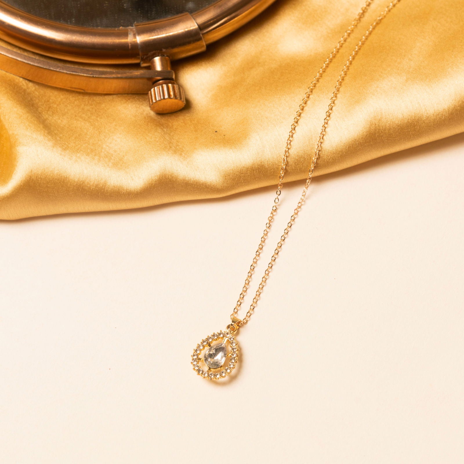 Jewelz attractive gold Necklace for women and girls - Jewelz - 
