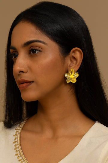 Gold-Tone Floral Stud Earrings (  Stainless Steel )